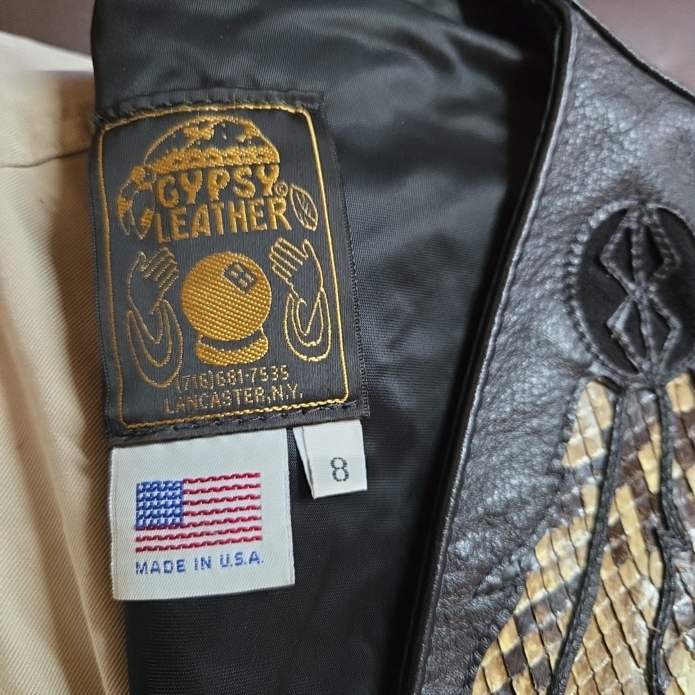 Vintage Gypsy Leather Black Western Motorcycle Vest - Black Leather Fringe Sz 8 - Picture 4 of 5
